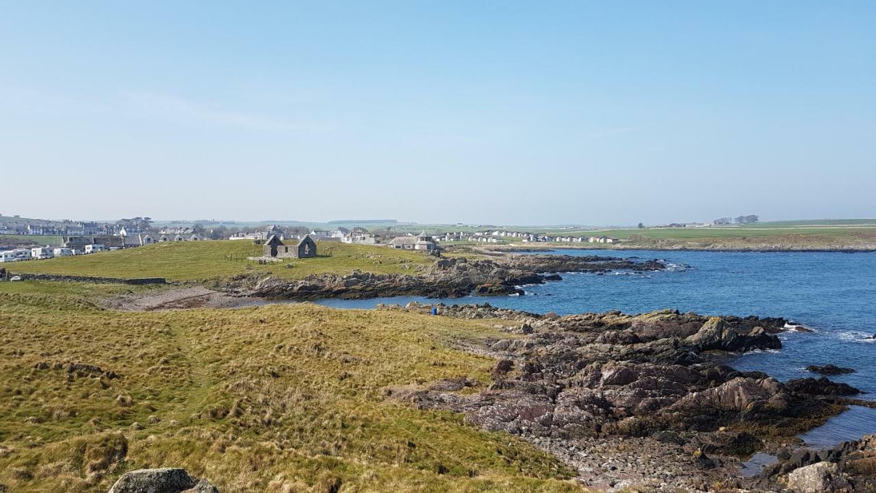 Holiday home 11 Laigh Isle